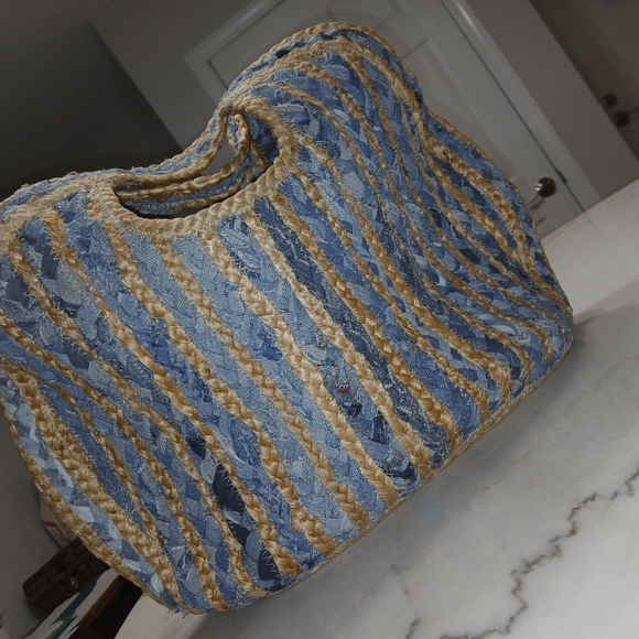 Denim 24/7 Blue Braided . Hand Made From India New . Very Strong,Dutable Large - Picture 1 of 4